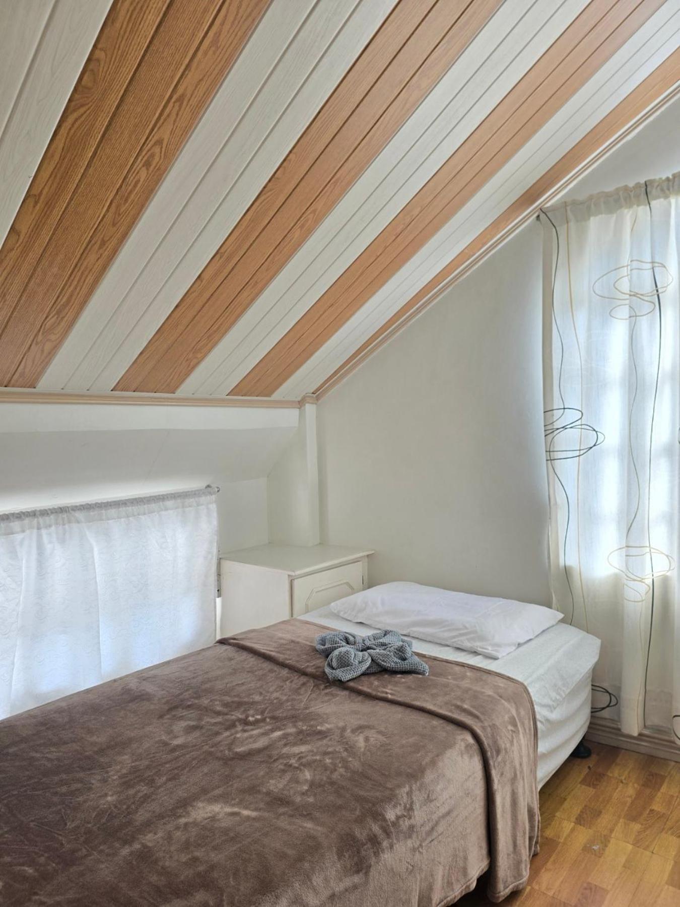35 Amistad Guesthouse Baguio City Zewnętrze zdjęcie