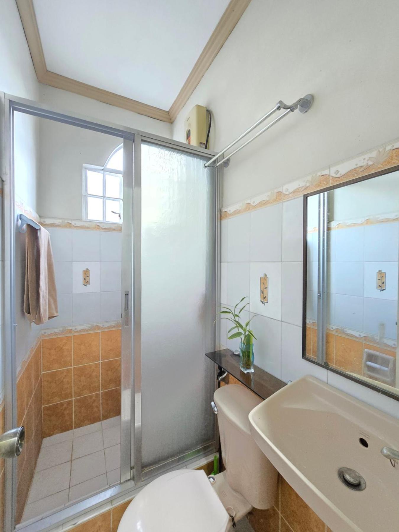 35 Amistad Guesthouse Baguio City Zewnętrze zdjęcie